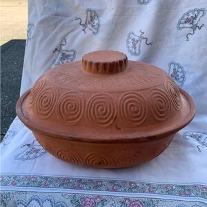 VTG. SCHEURICH KERAMIK 831 W. GERMAN SCHLEMMERTOPF CLAY ROASTING POT WITH LID